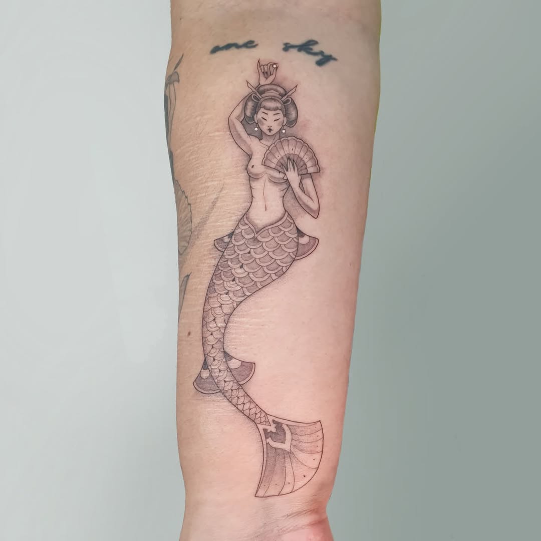 Enchanting Mermaid Tattoo for Ocean Lovers