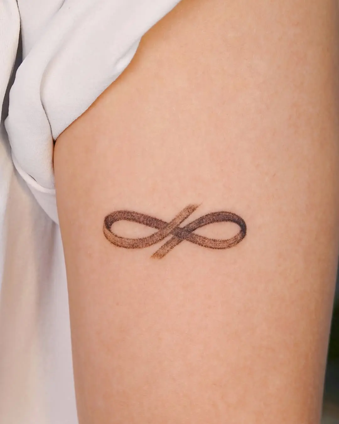 Stylish Minimalist Infinity Tattoo Design