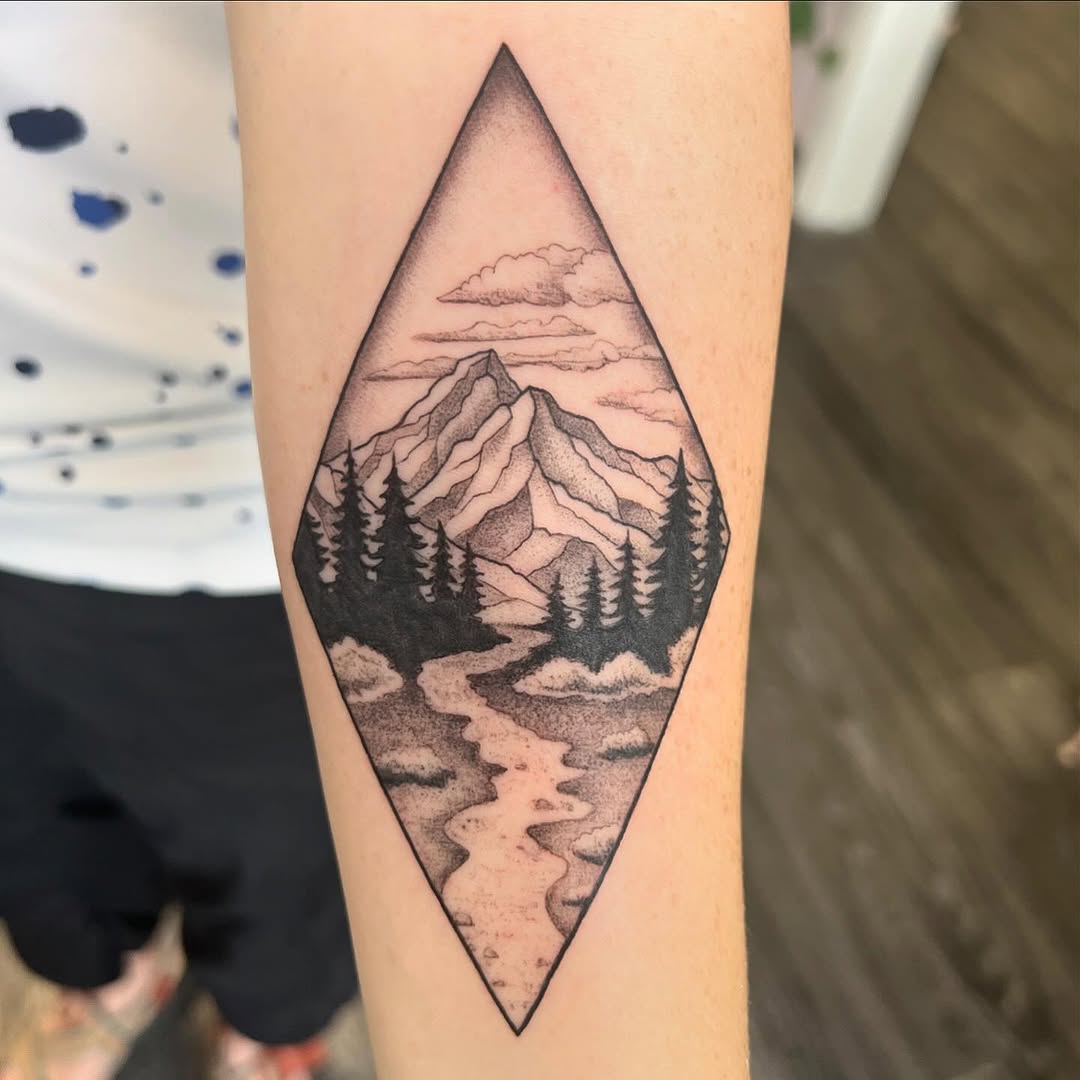 Stunning mountain scene in a diamond shape