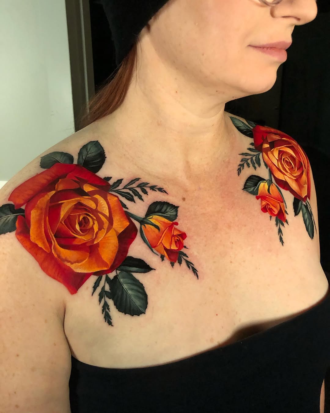 Stunning roses on shoulder: A floral masterpiece