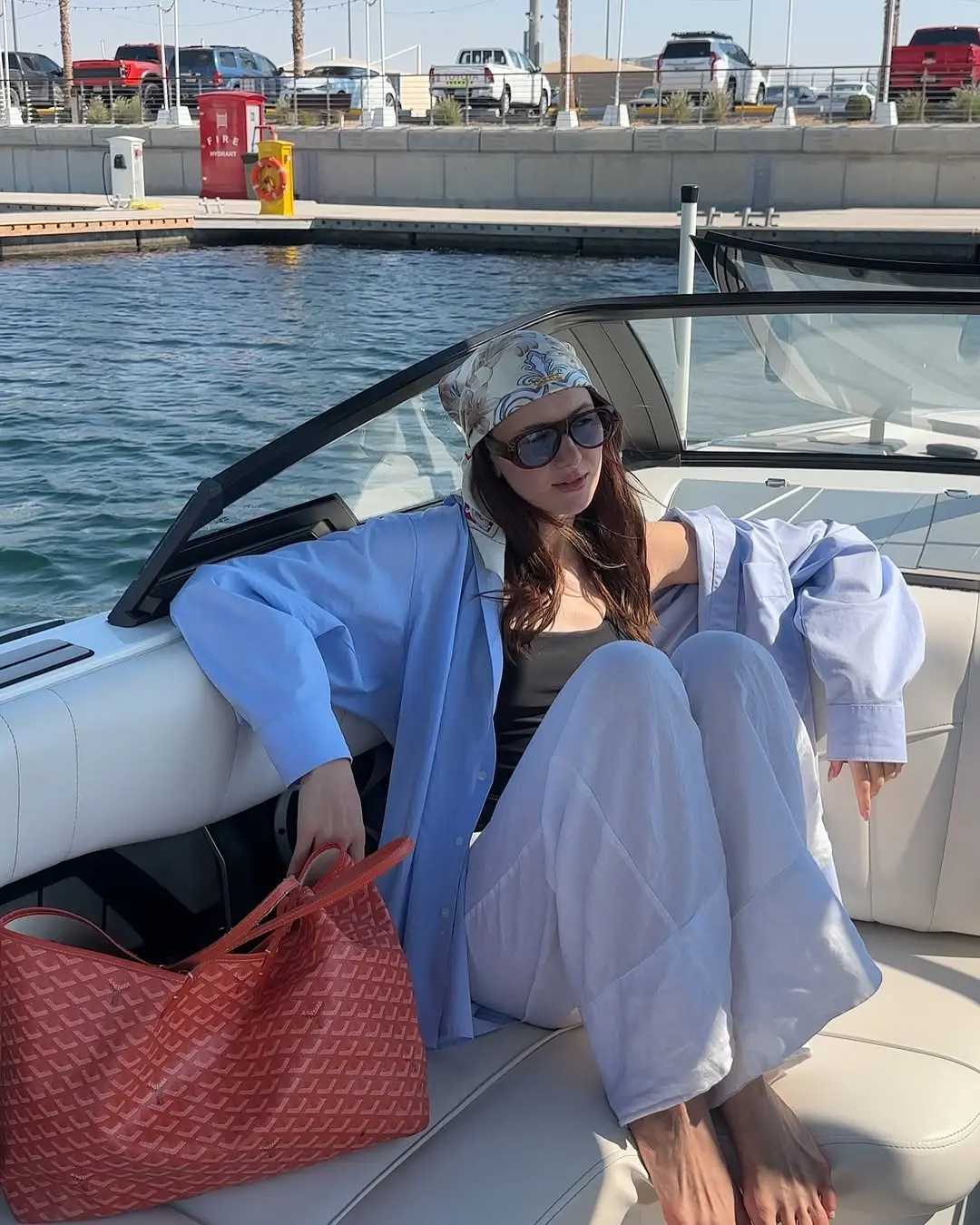 Chic and Casual Boat Attire for Summer Days