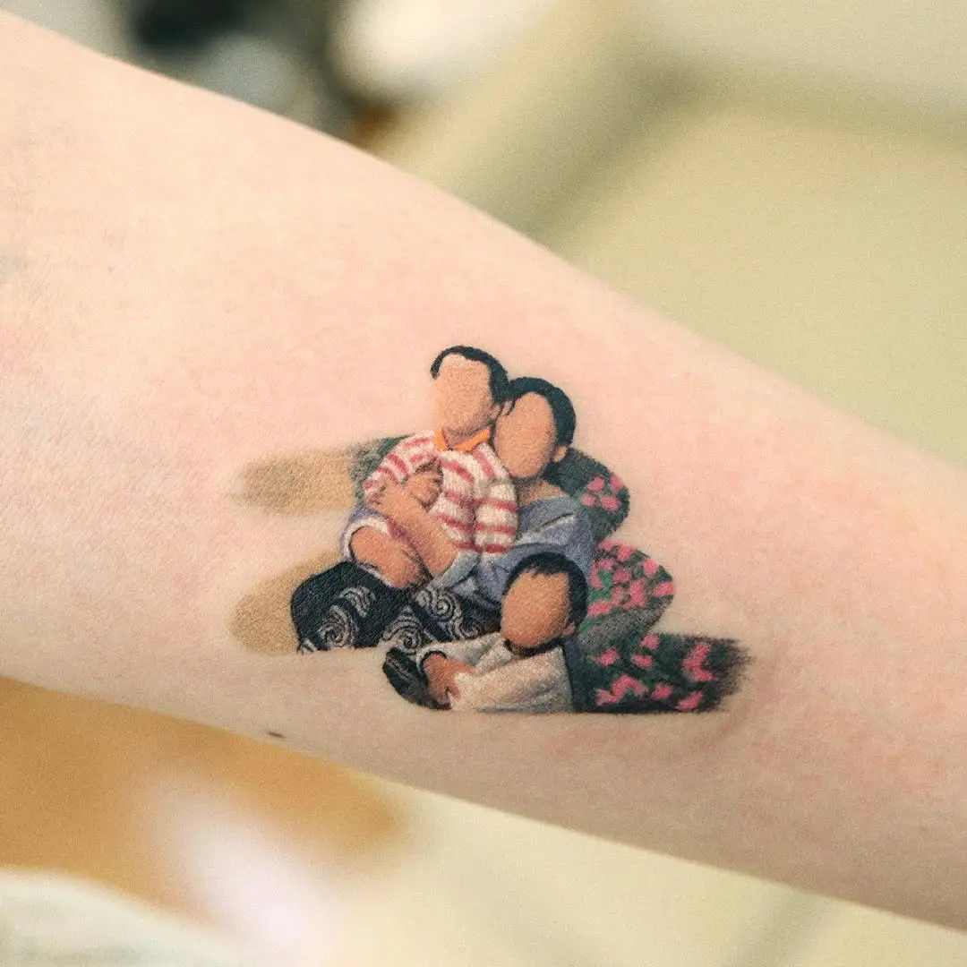 Heartfelt family tattoo celebrates togetherness and love