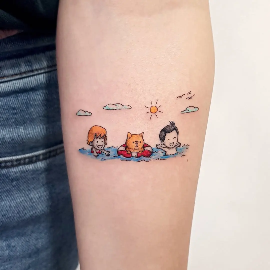 Playful family tattoo capturing summer joy