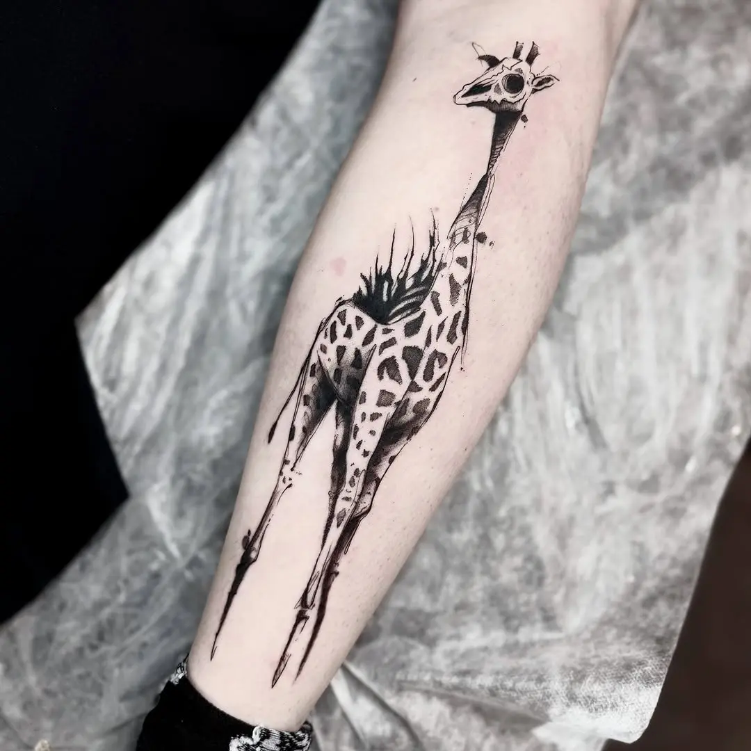 Artistic Giraffe Tattoo with Unique Details