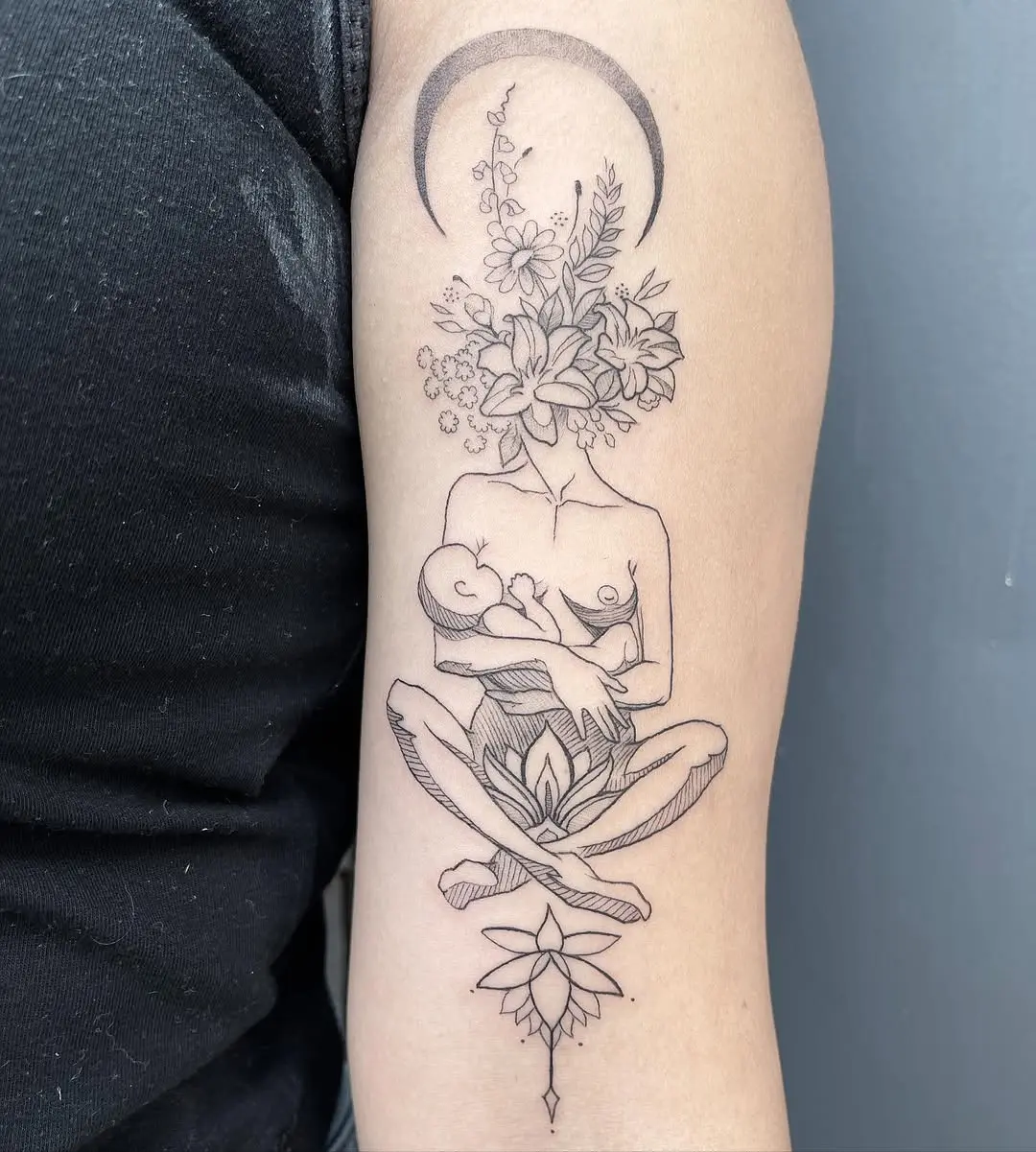 Symbolic motherly love depicted through artistry