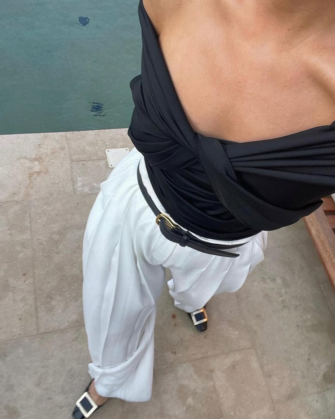 Chic Summer Vibes with White Pants
