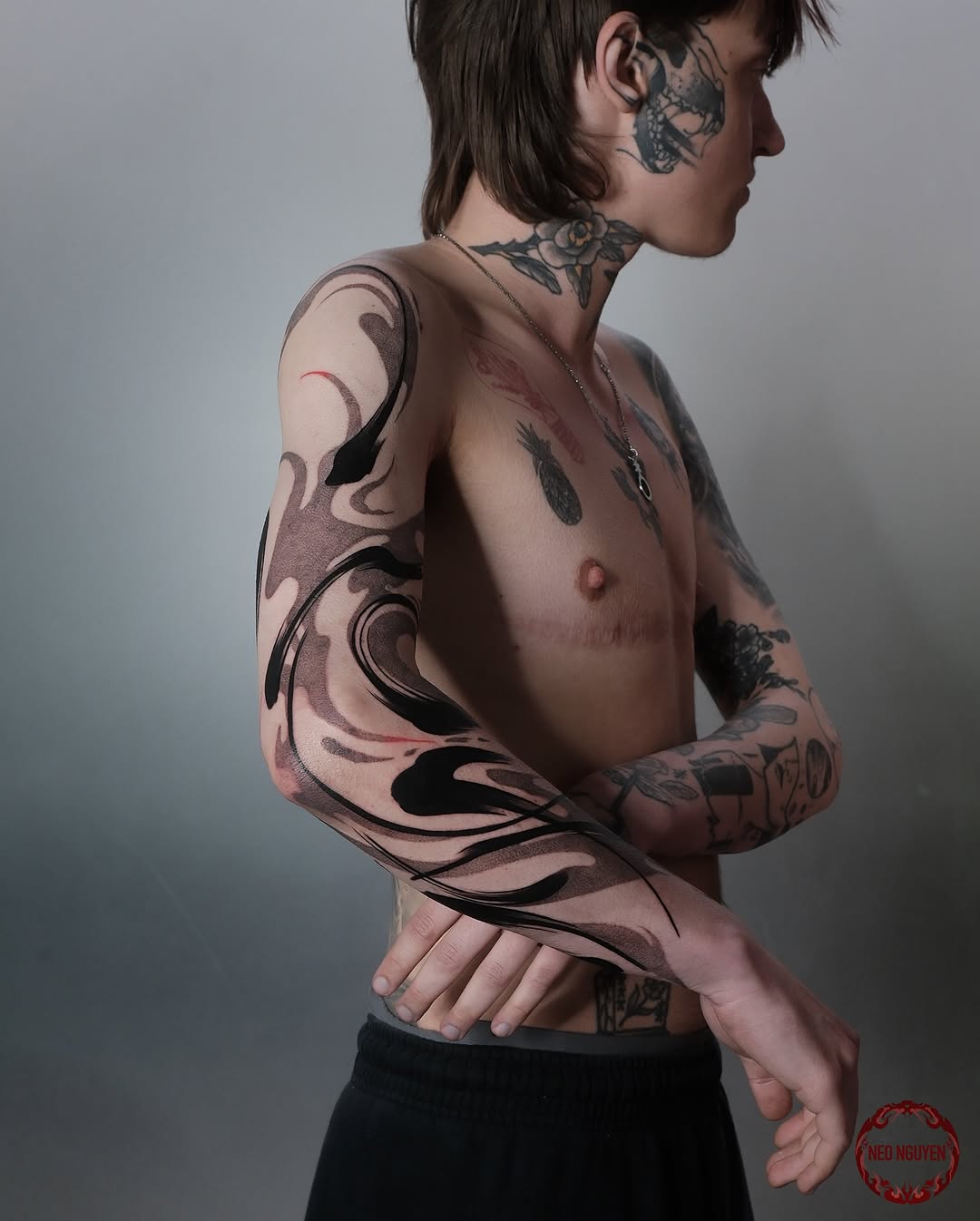 Stylish abstract tattoo showcasing fluid artistry