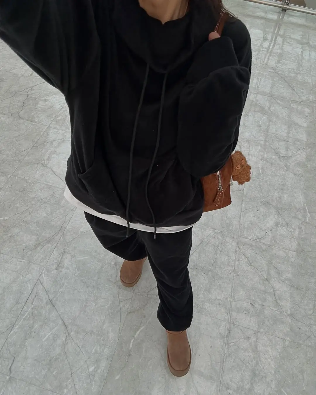 Chic and Cozy Black Fleece Travel Ensemble