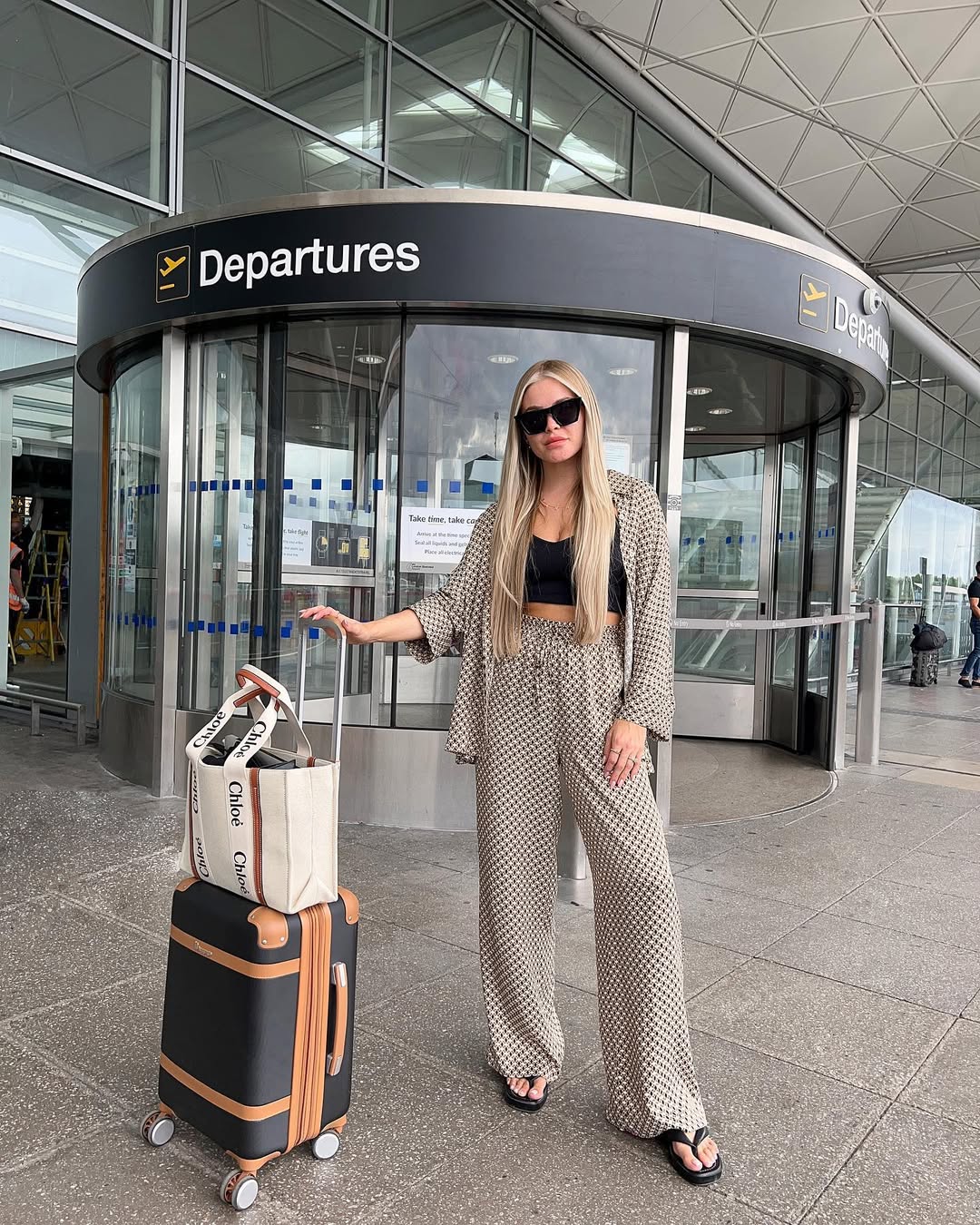 Chic and Comfy Travel-Ready Ensemble