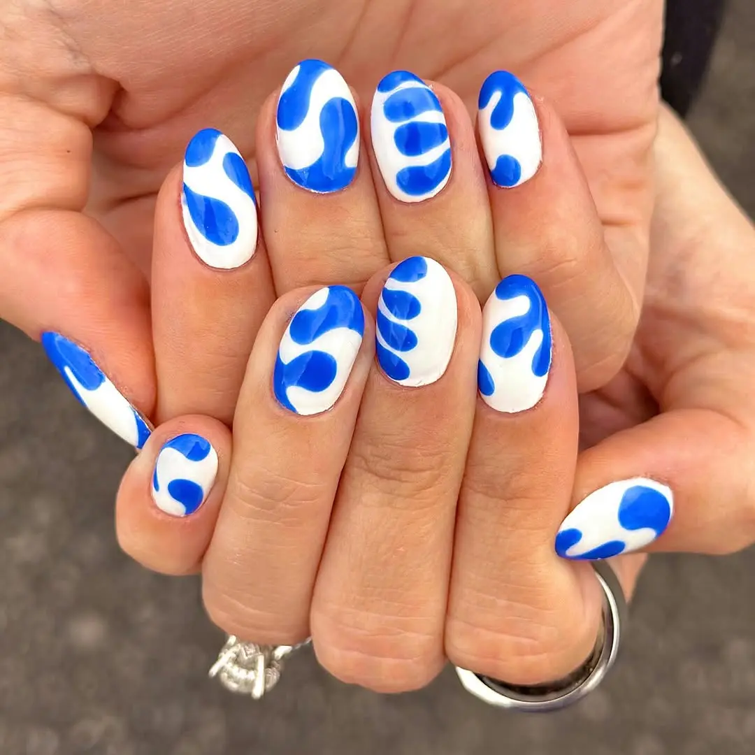 Chic blue and white nail art design