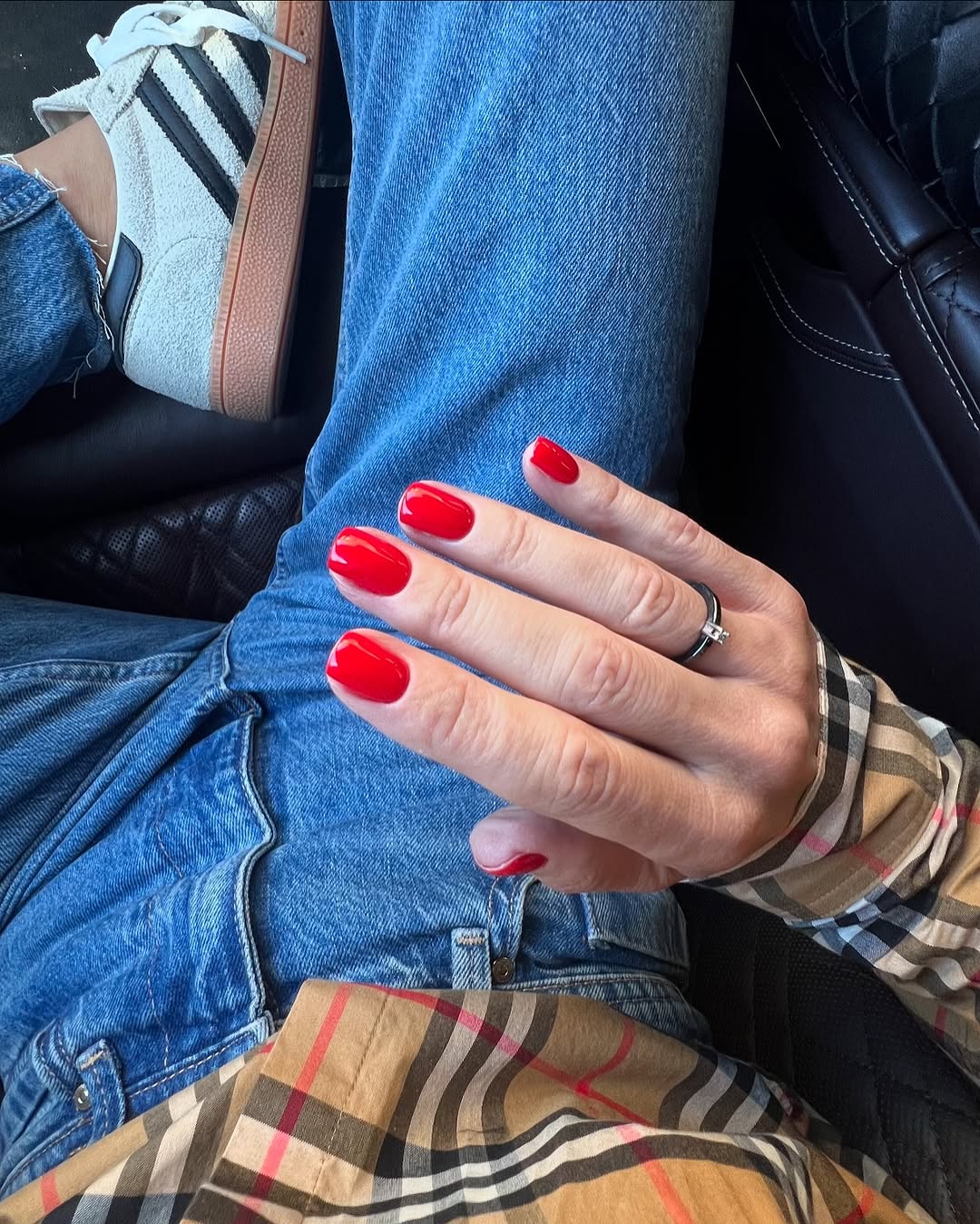 Chic and glossy red nail design inspiration