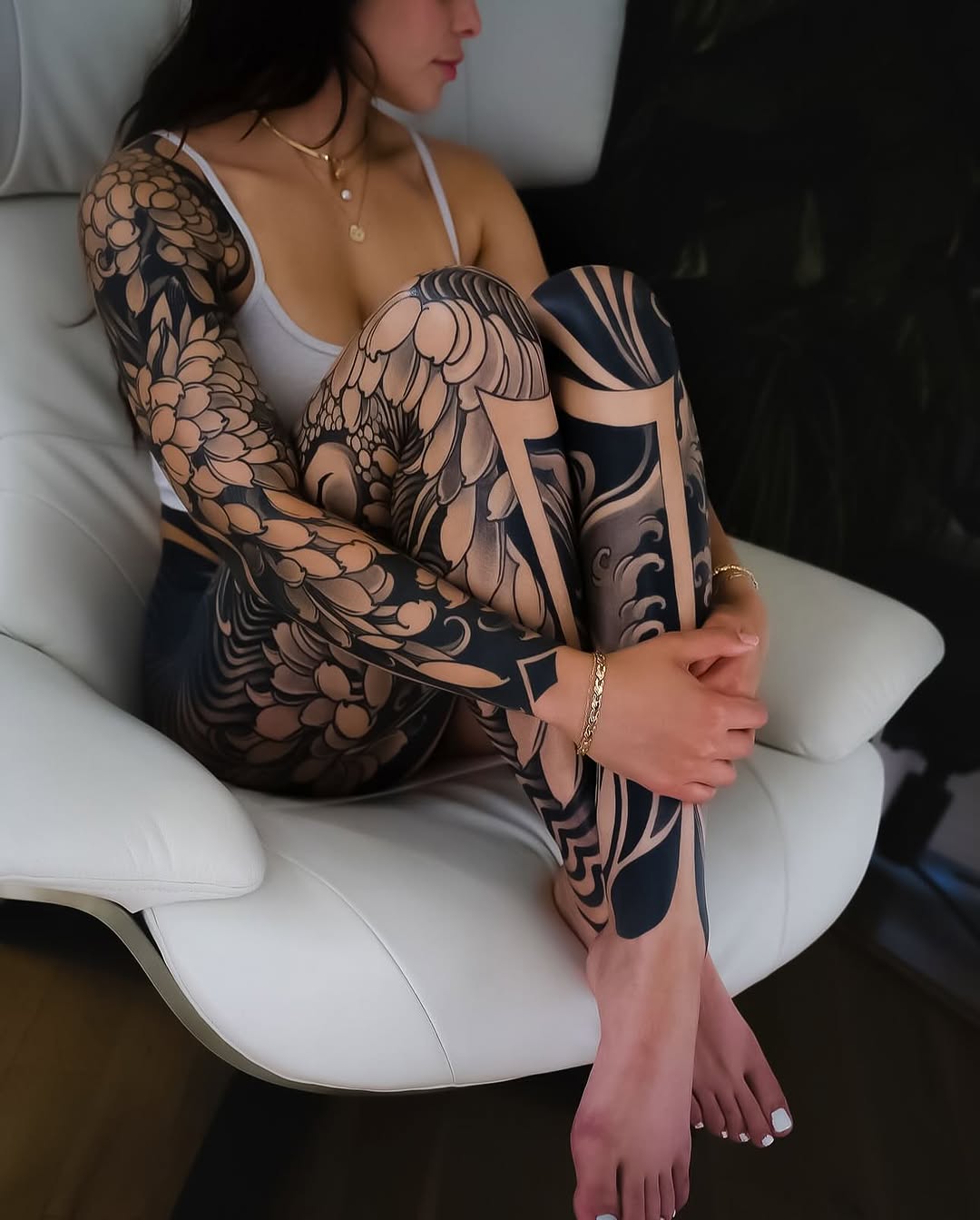 Stunning leg tattoos showcasing intricate designs