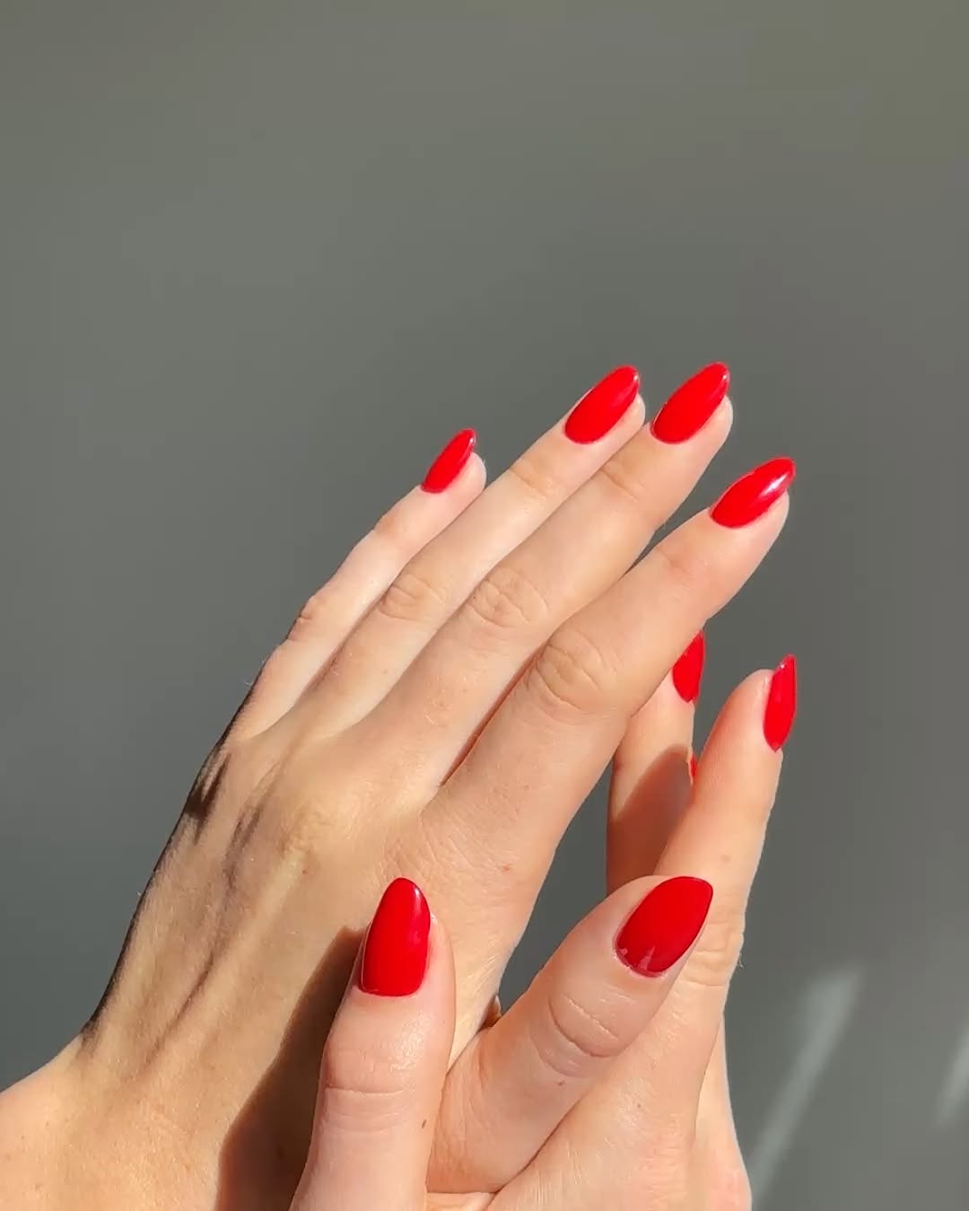 Elegant Glossy Red Nails for Stunning Hands