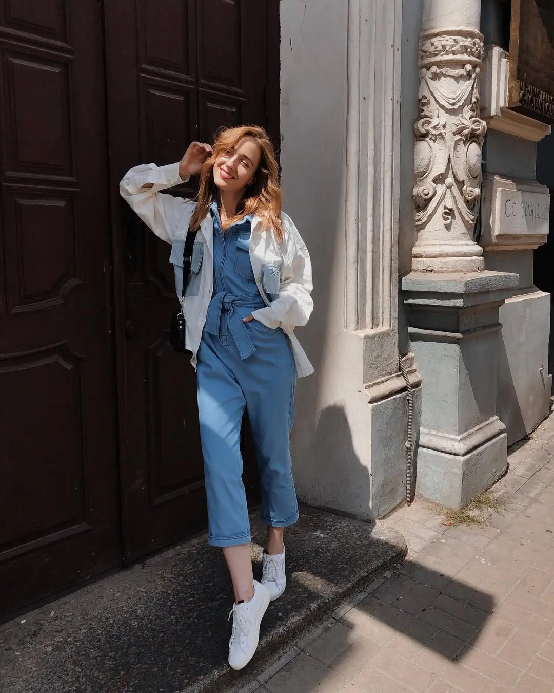 Chic street style with a blue jumpsuit