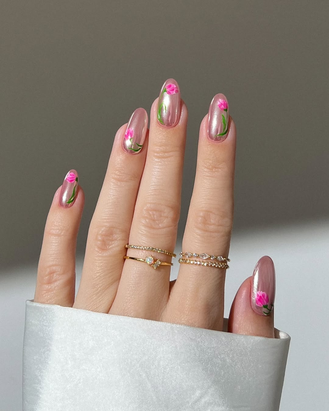 Chic Pink Floral Nail Art Inspiration