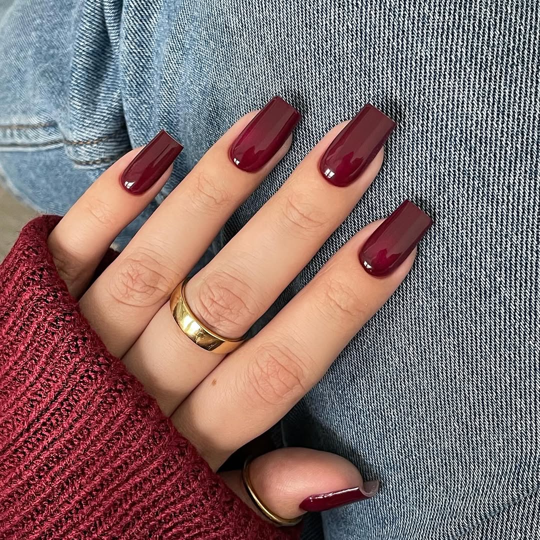Chic Burgundy Nails for a Trendy Look