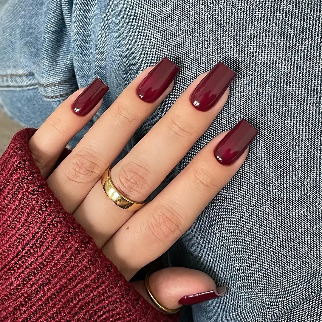Chic Burgundy Nails for a Trendy Look