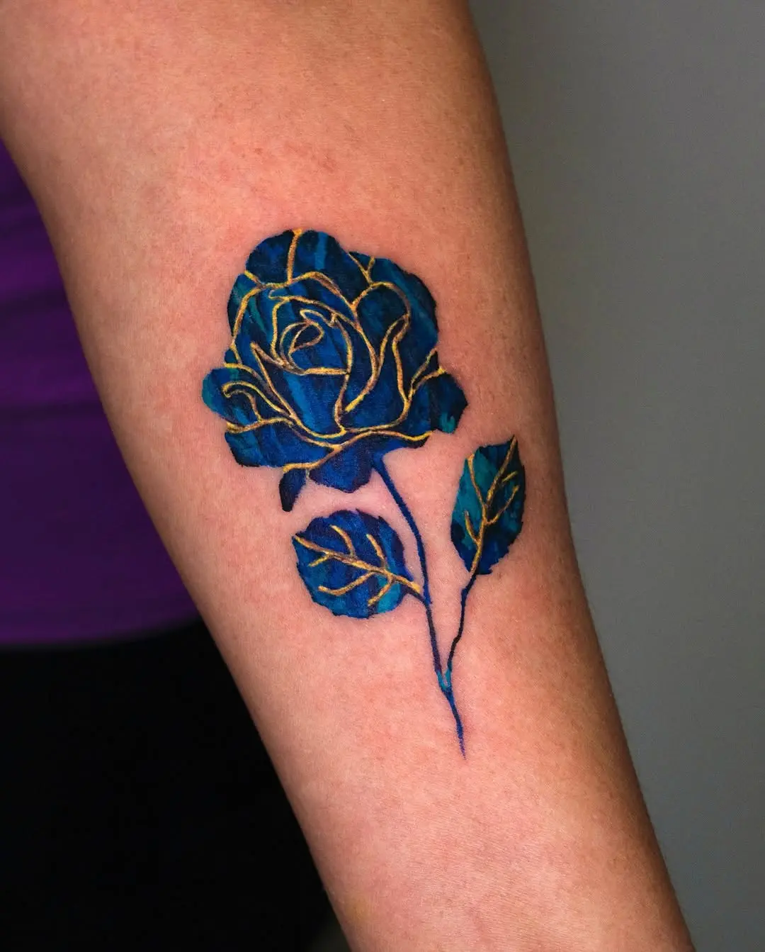 Elegant blue rose with kintsugi detailing