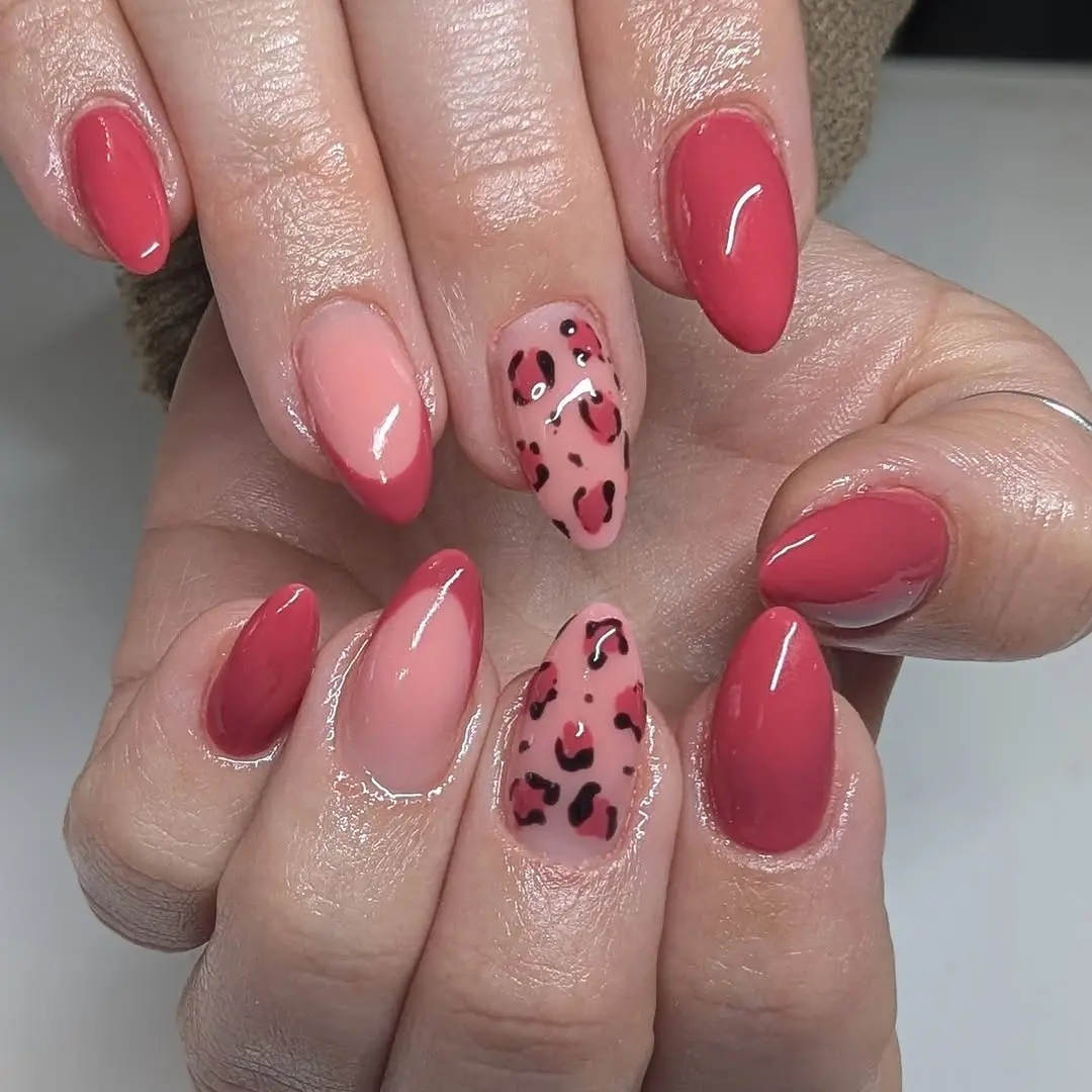 Chic pink leopard print nail designs