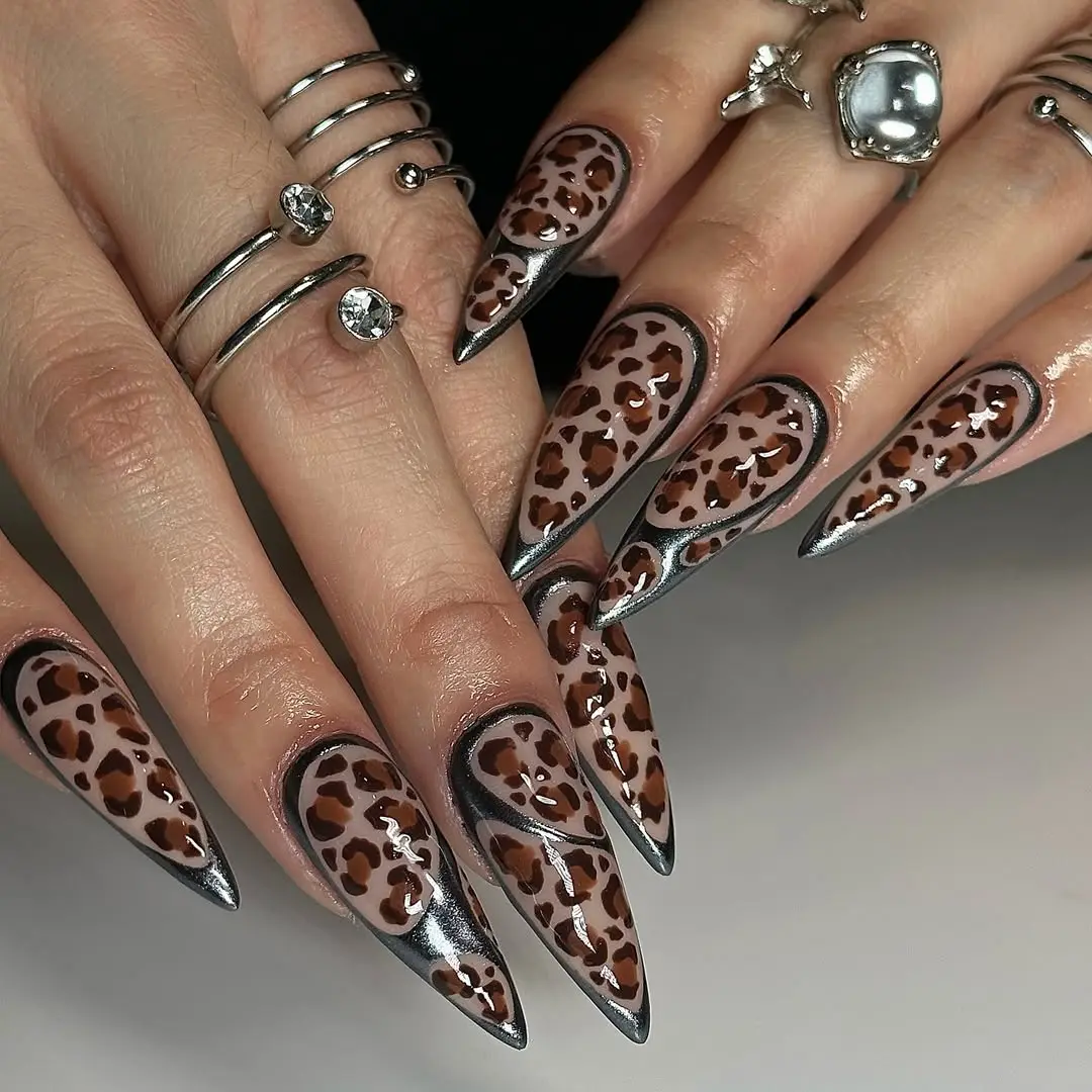Chic leopard print nails with sharp tips