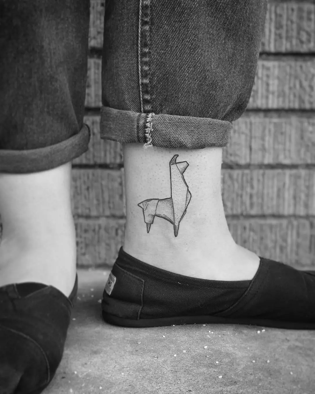Stylish Minimalist Llama Tattoo Design
