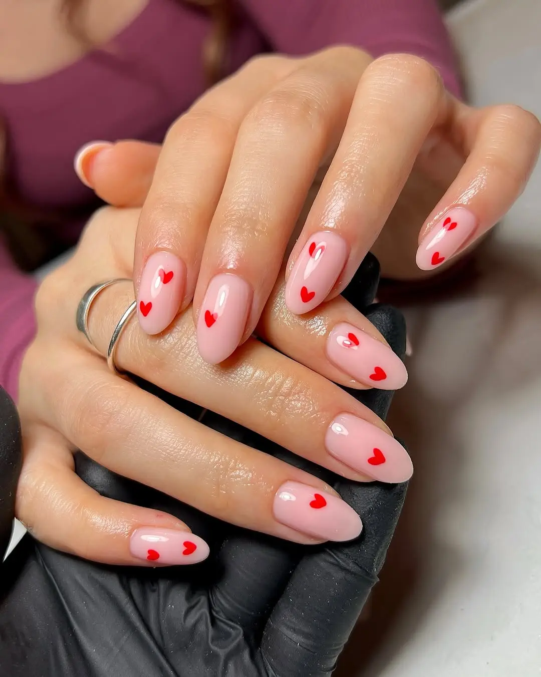 Adorable heart nail art for any occasion