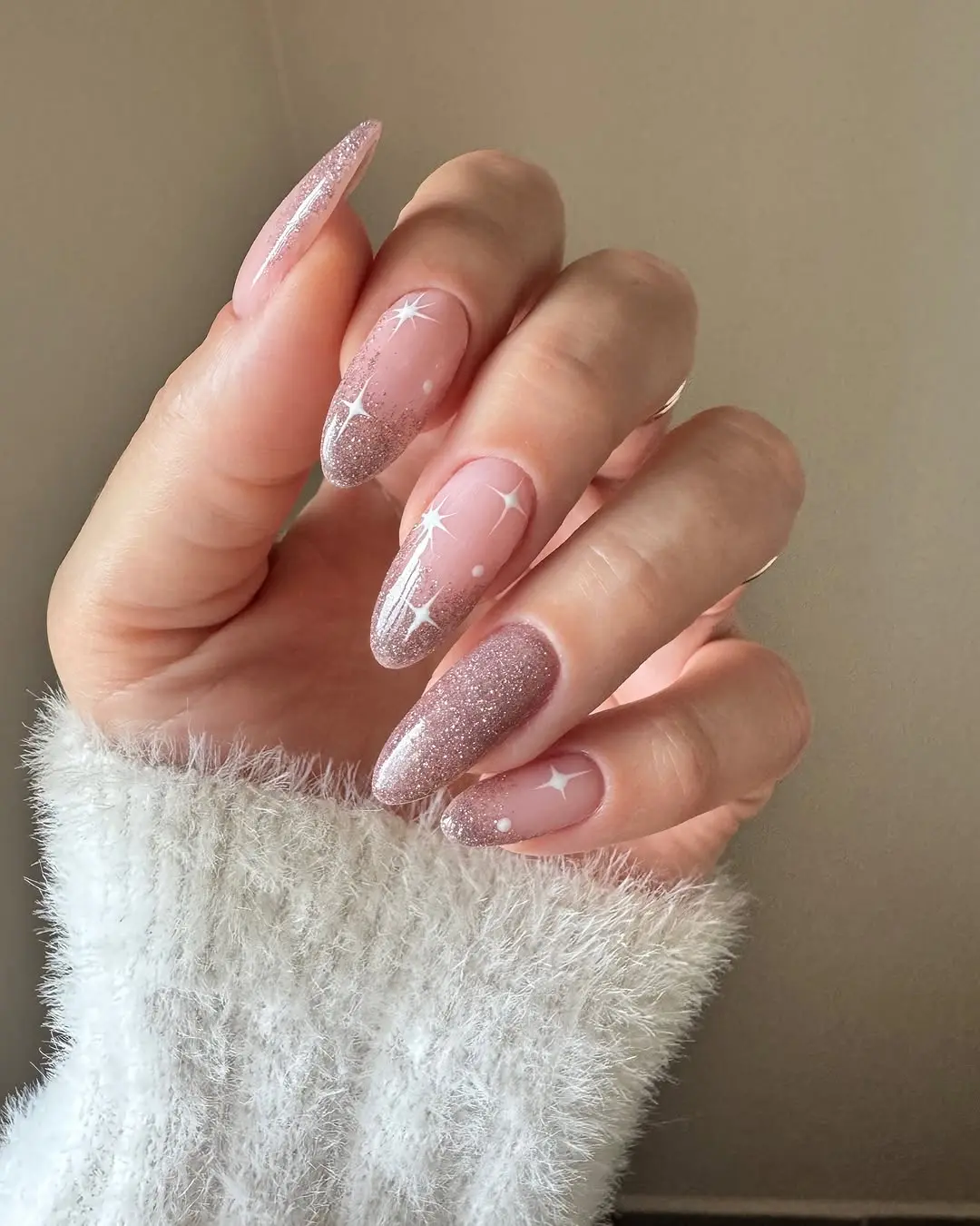 Stunning sparkly nails perfect for any occasion