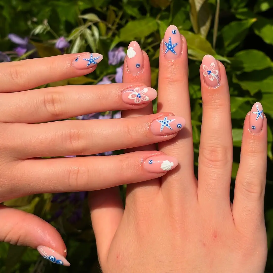 Charming Summer Vibes with Nail Art
