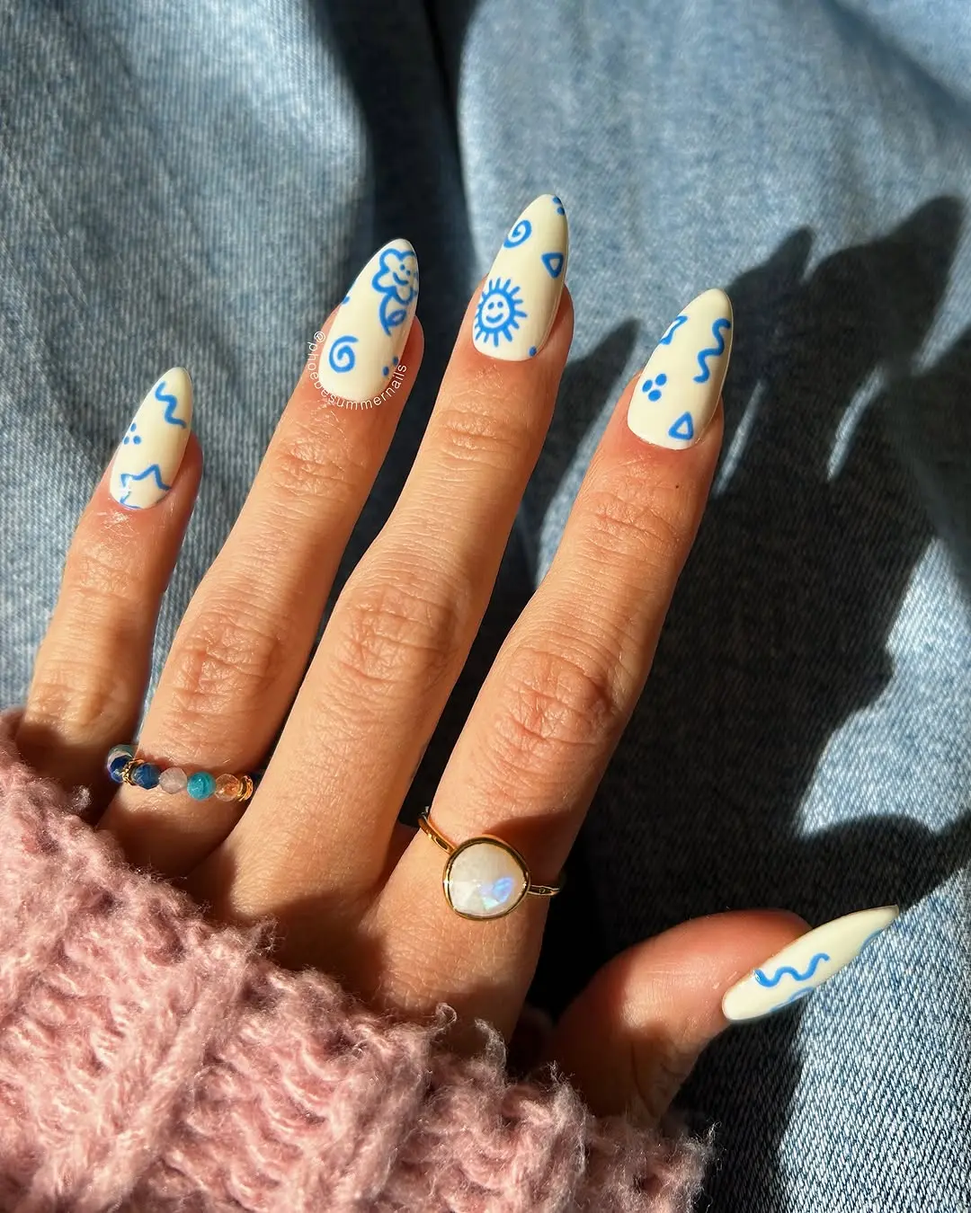Whimsical summer vibes nail art here!