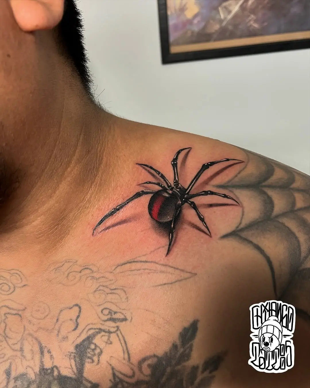 Striking 3D Spider Tattoo on Shoulder