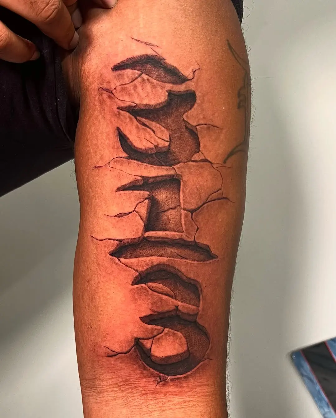 Stunning 3D cracked skin tattoo design