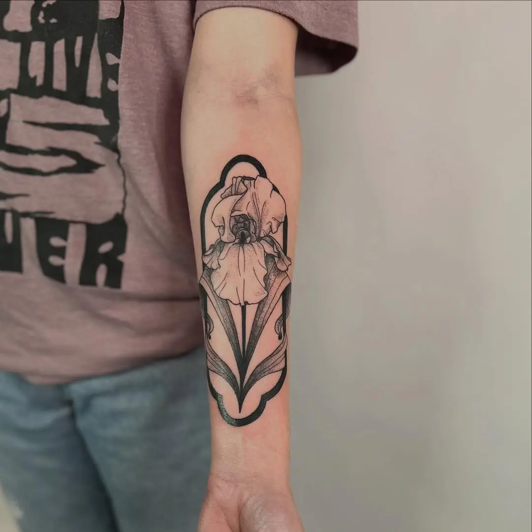 Striking Iris Tattoo with Bold Lines