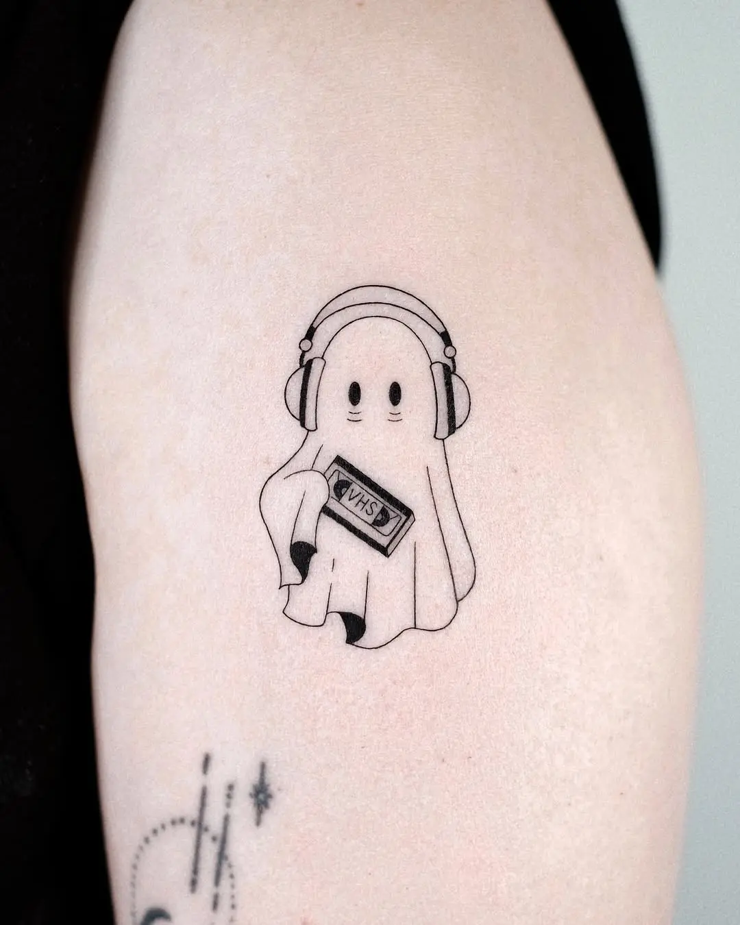 Adorable ghost with retro vibes