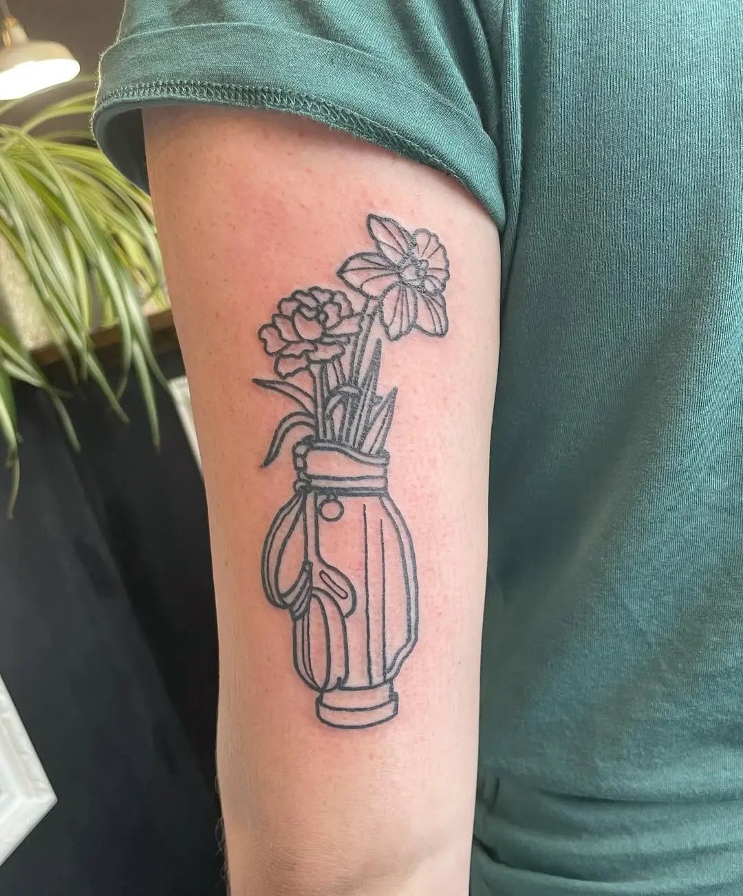Charming Golf Glove with Floral Accents