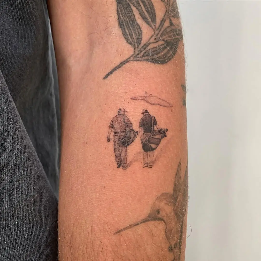 Classic golf scene inked on skin tales