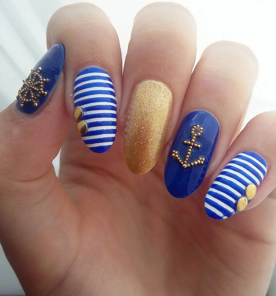Stylish Nautical-Themed Nail Art Design