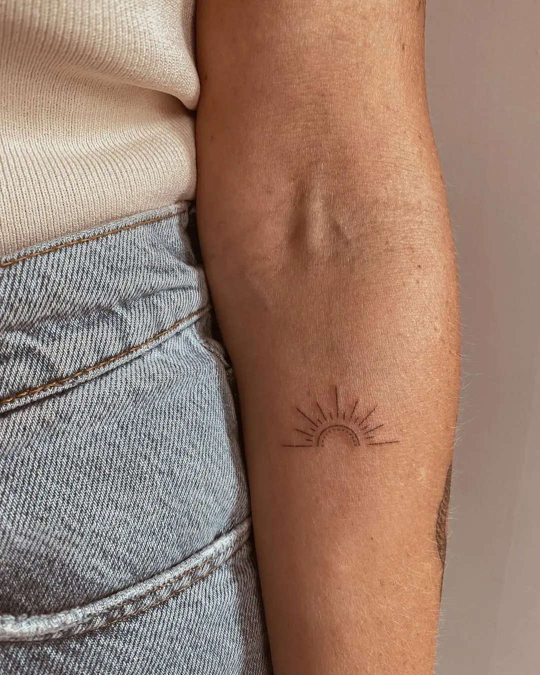 Minimalist sunrise tattoo perfect for any vibe