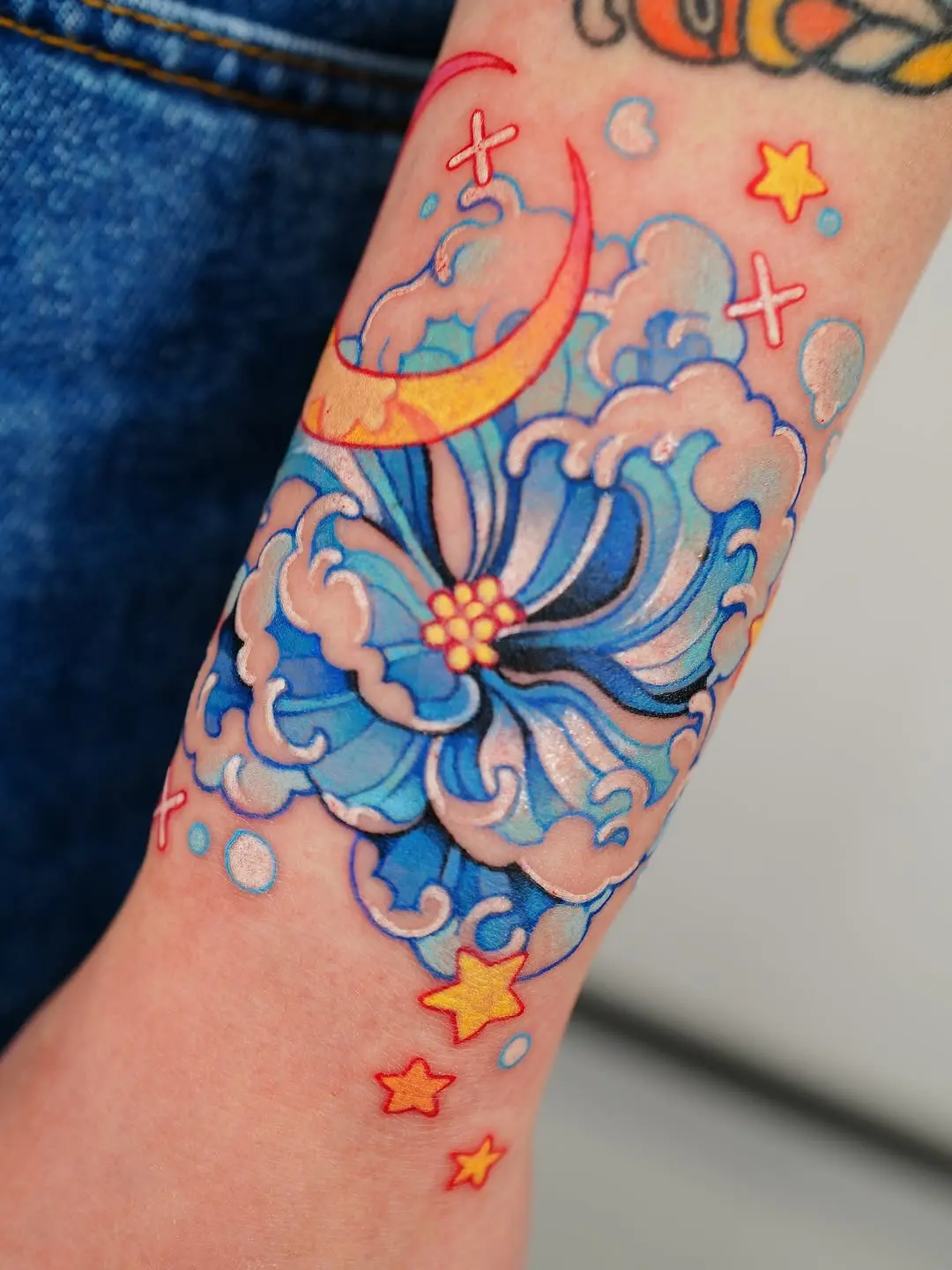 Stunning ocean-themed flower tattoo design