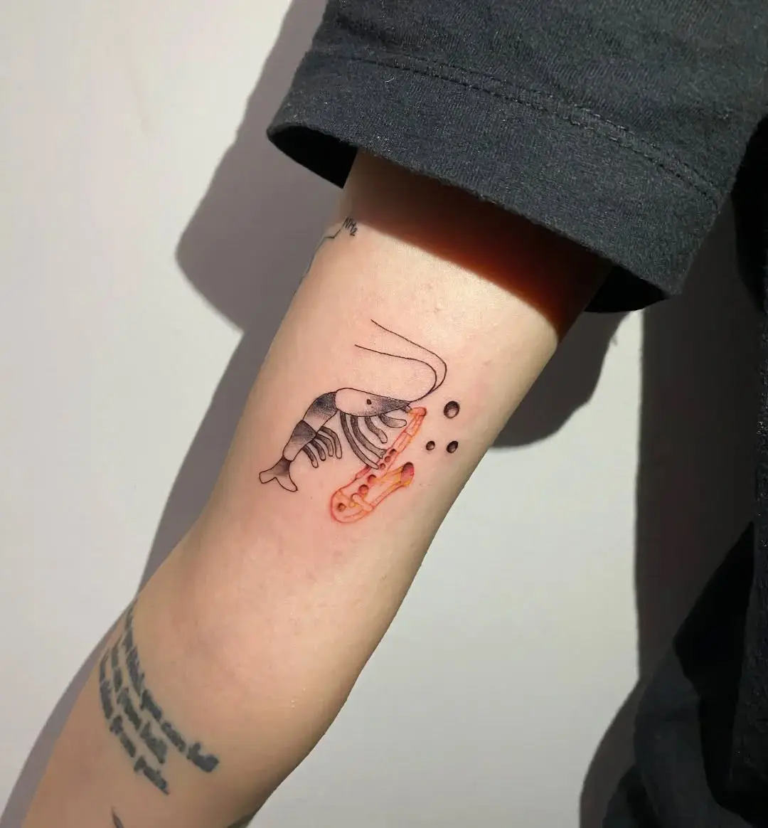 Unique saxophone design with a shrimp twist
