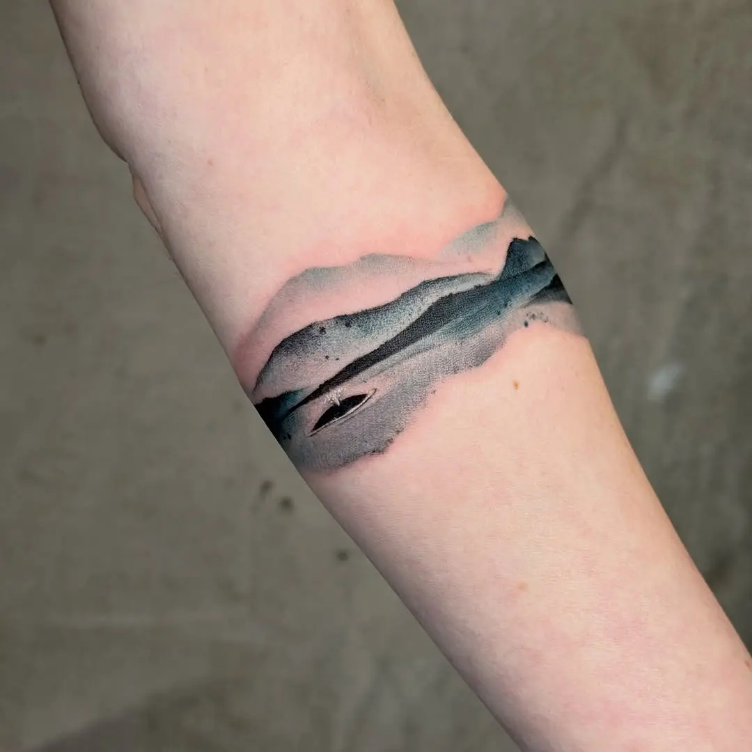 Unique abstract armband tattoo design inspiration