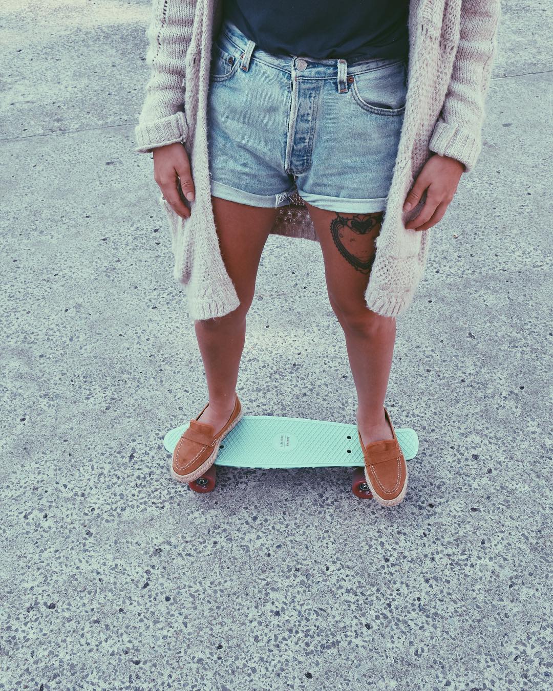 Effortless casual style for skateboarding enthusiasts
