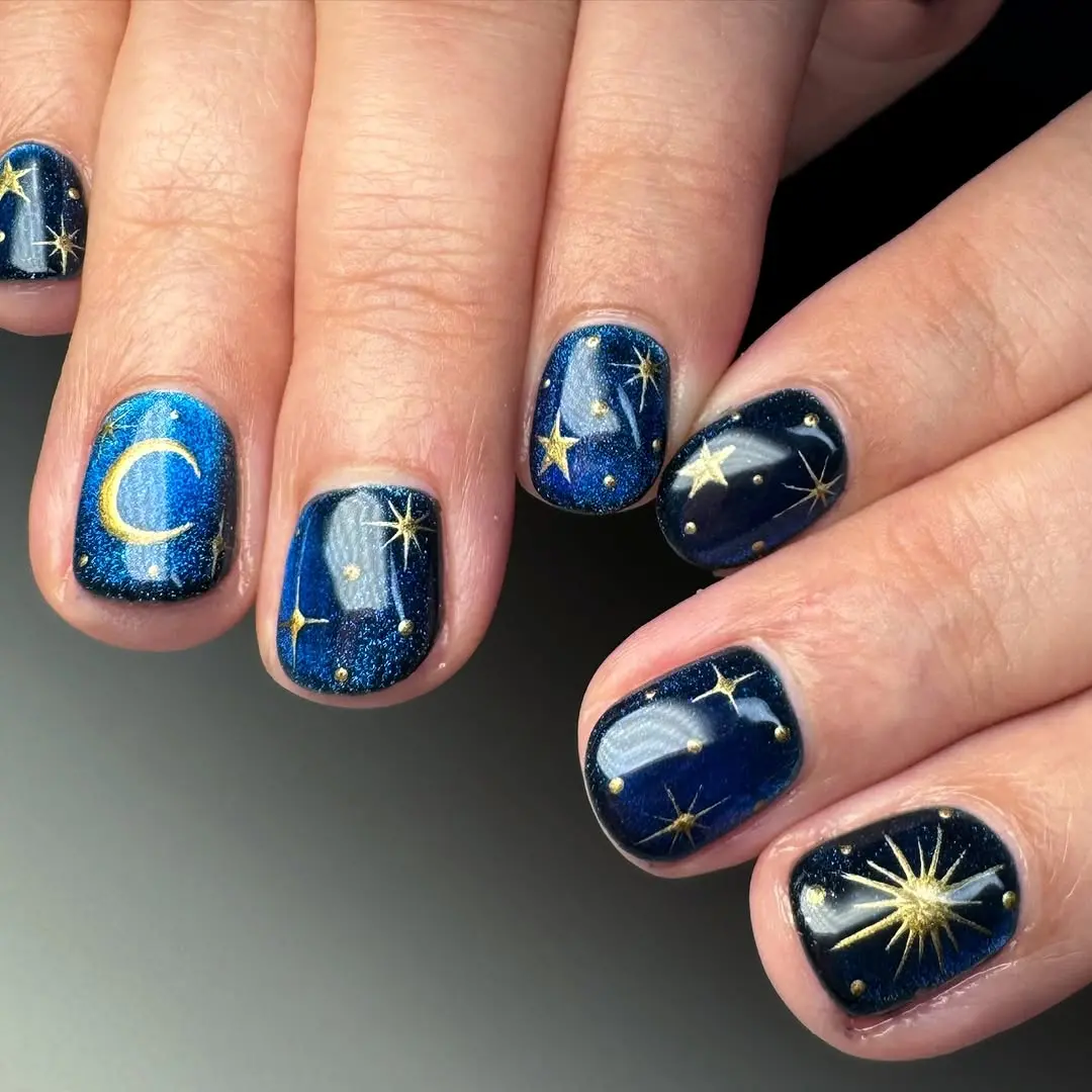 Stunning galaxy nails with celestial accents