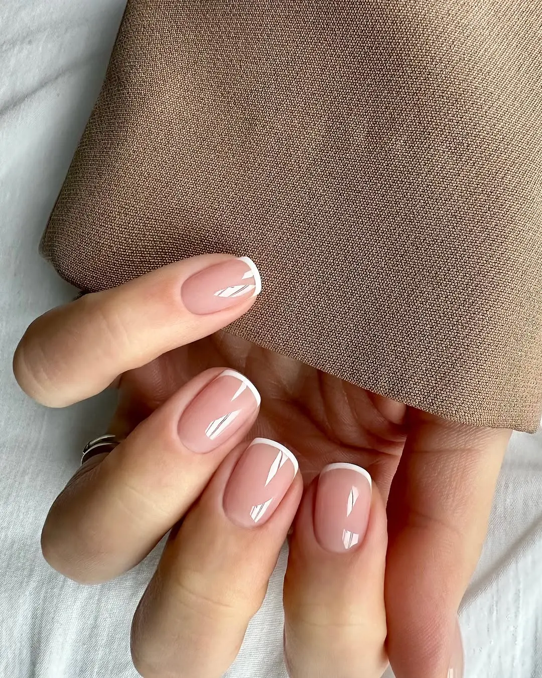 Elegant short nails in soft ballet pink