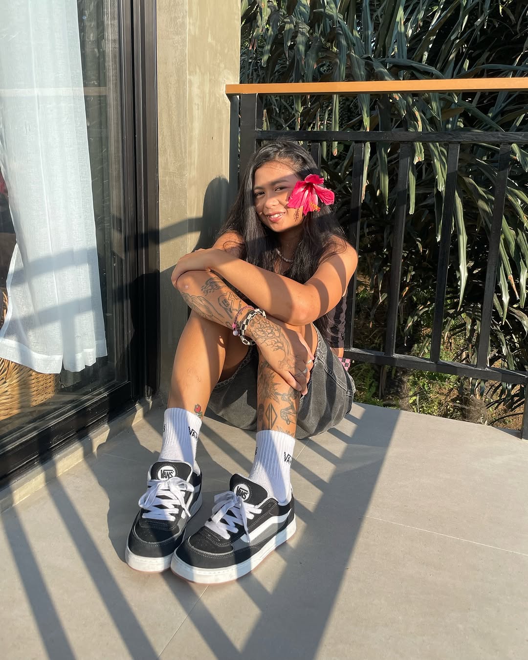 Stylish skate outfit perfect for sunny days