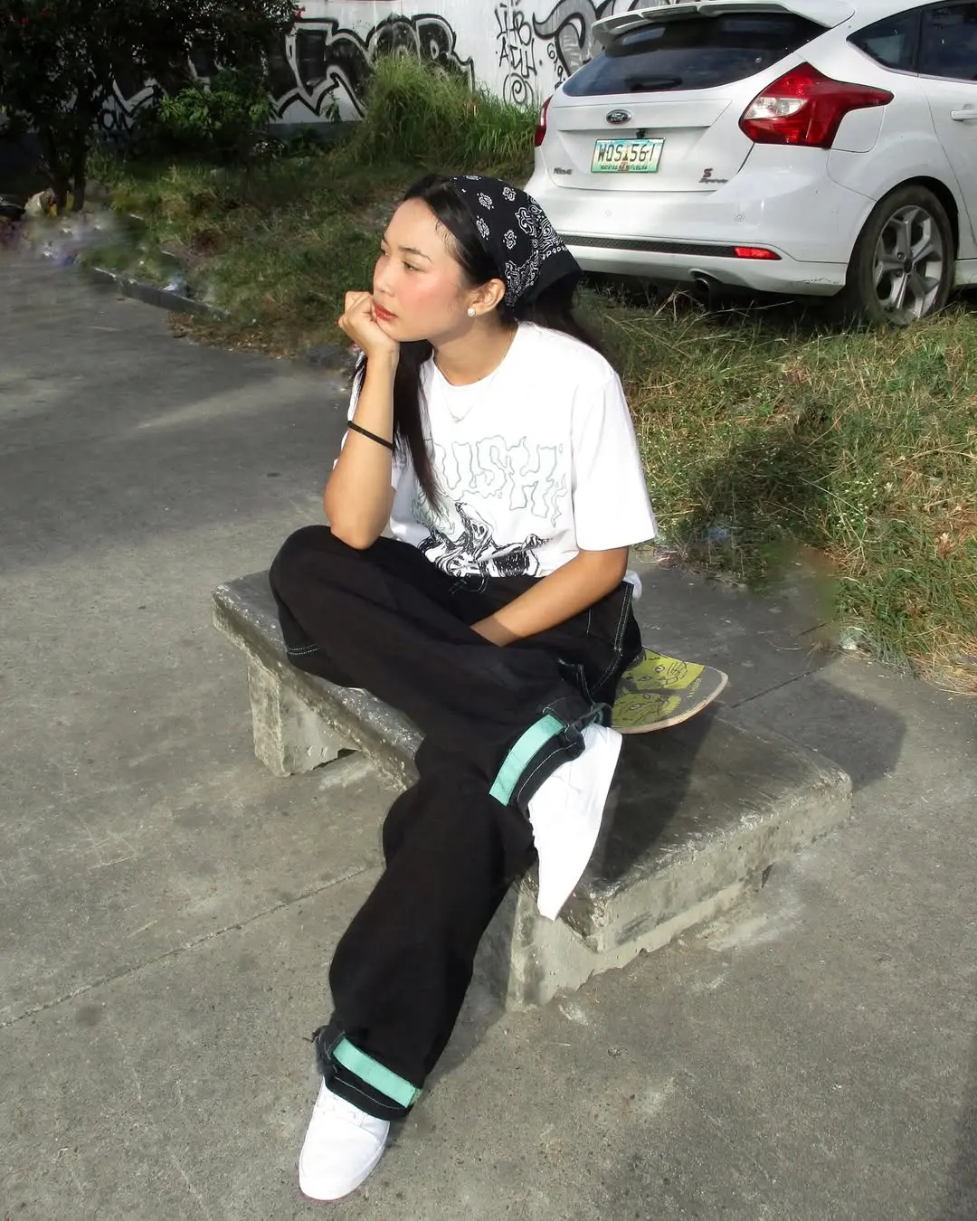 Chill Skate Style with Urban Vibe