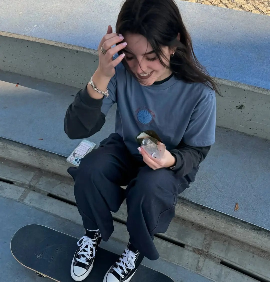 Casual Skate Style with Chill Vibes