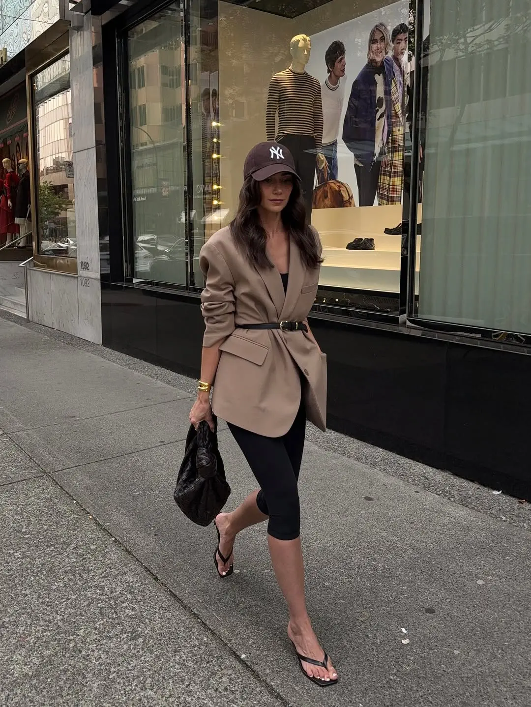 Effortlessly stylish sporty chic outfit for any day