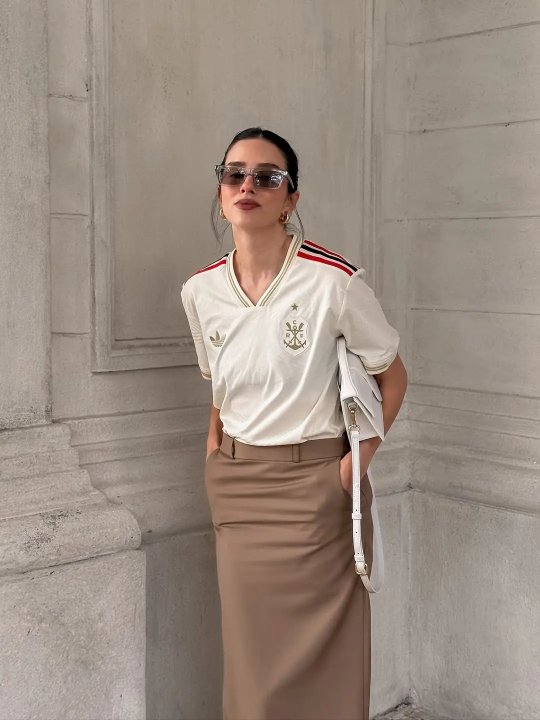 Effortlessly stylish sporty chic outfit inspiration