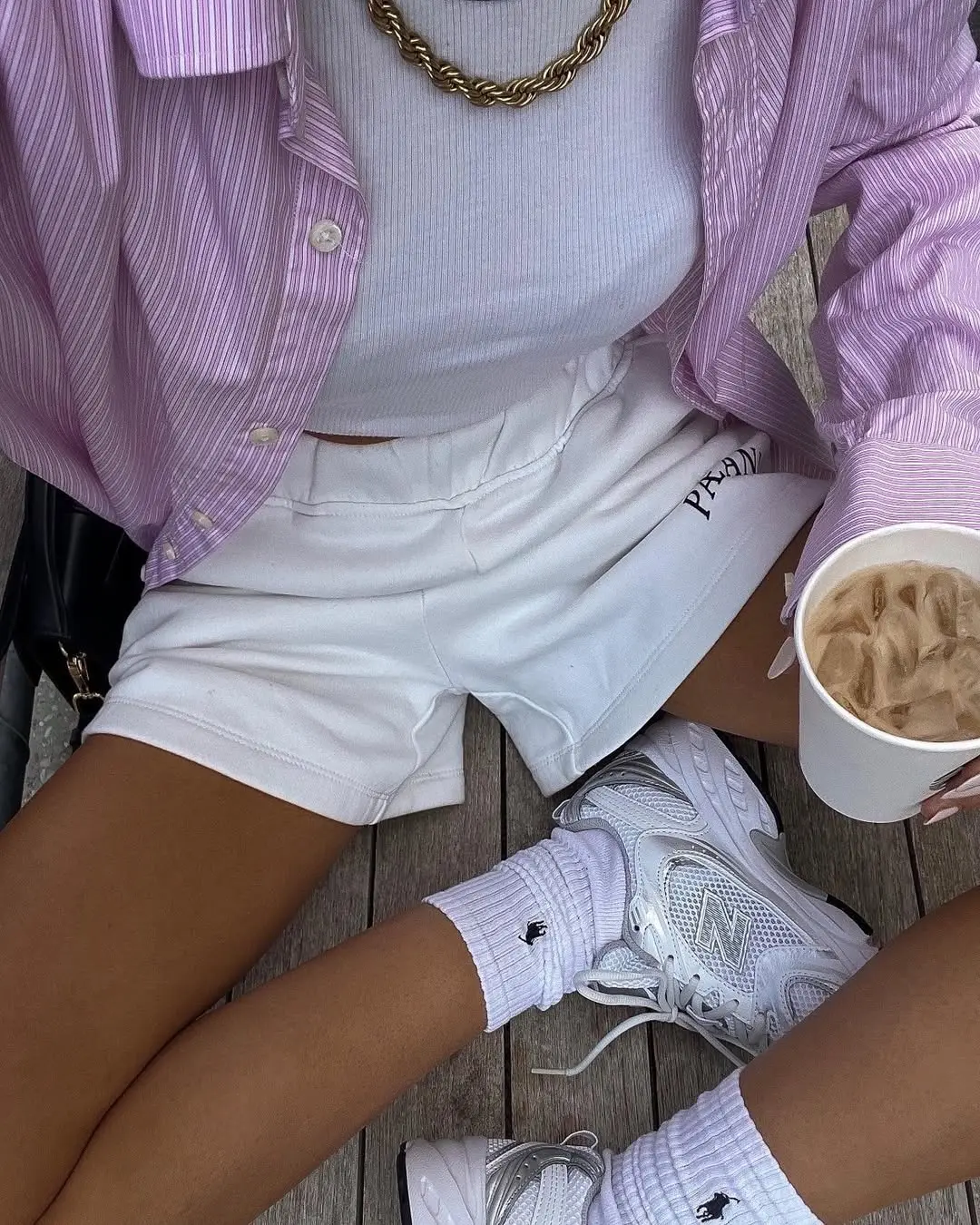 Effortlessly Stylish Sporty Chic Look