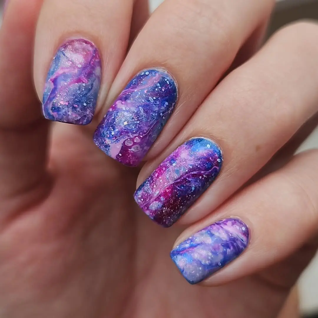 Stunning Galaxy Nails with Shimmering Details